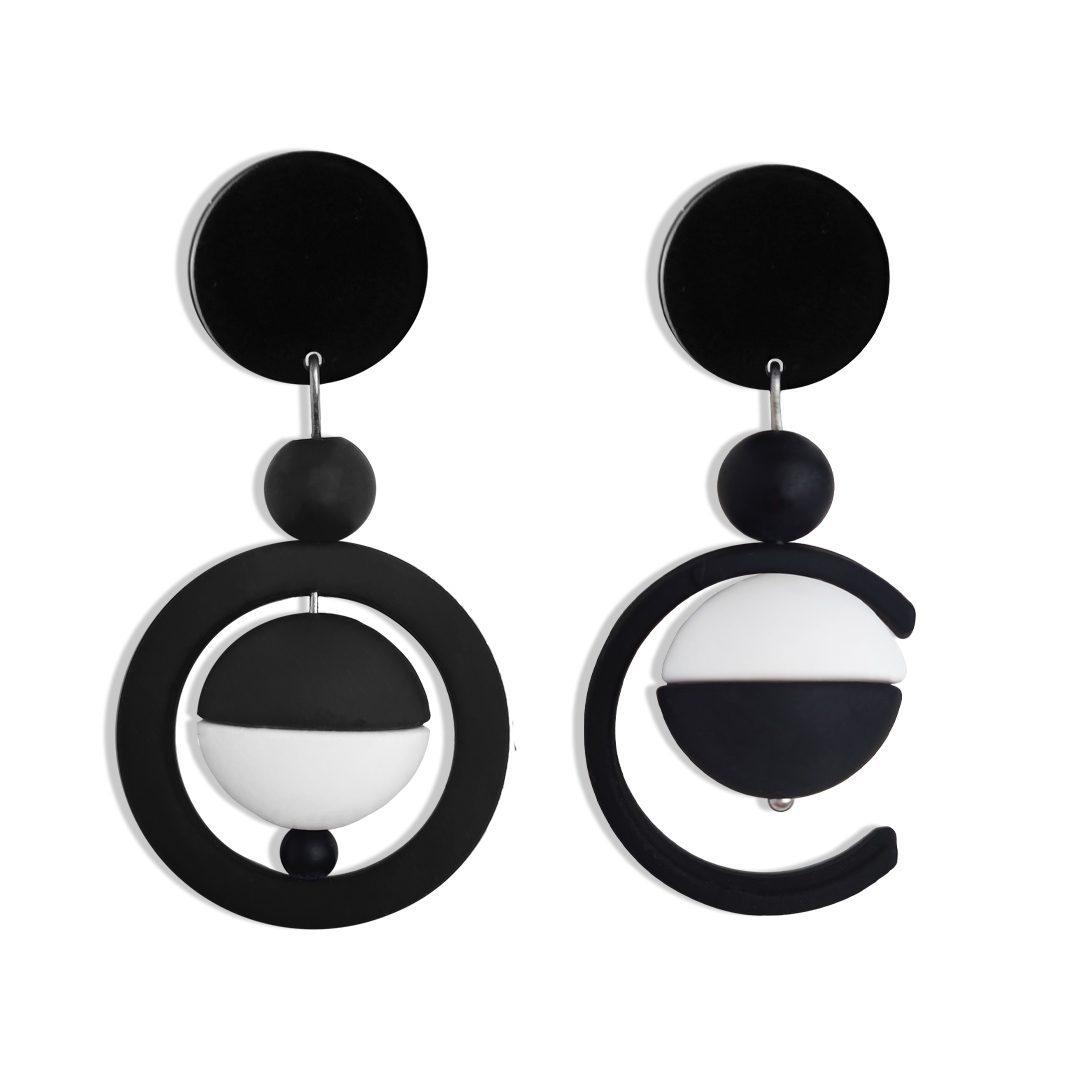 Pendientes-negros-y-blancos-web Pendientes Poe - bisutería artesanal de Katarsis